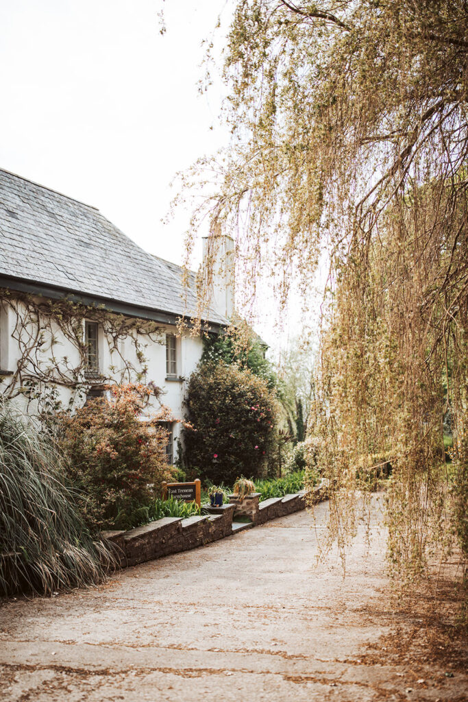 east treneam farm elopement