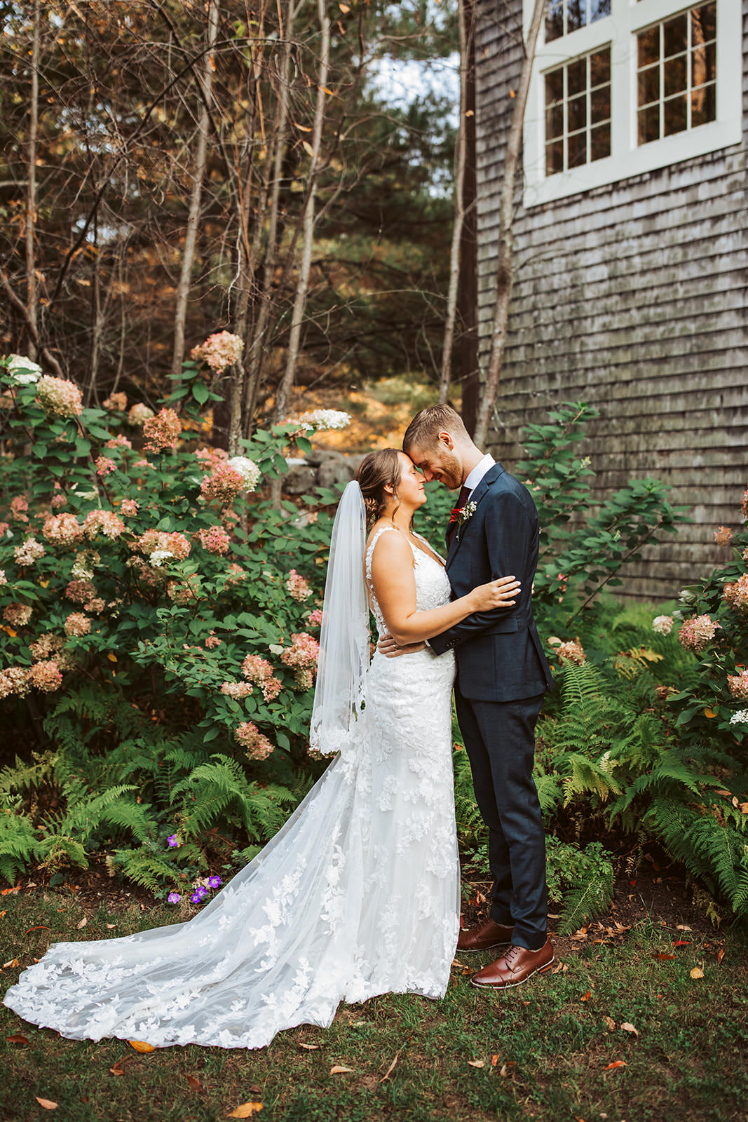 josias river farm wedding