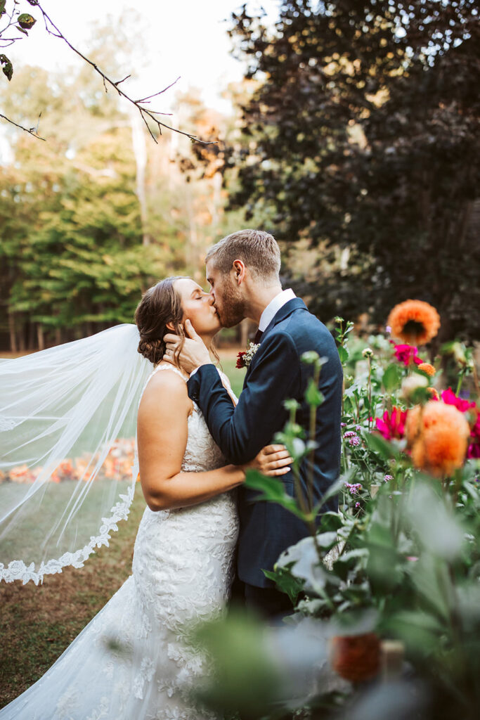 josias river farm wedding