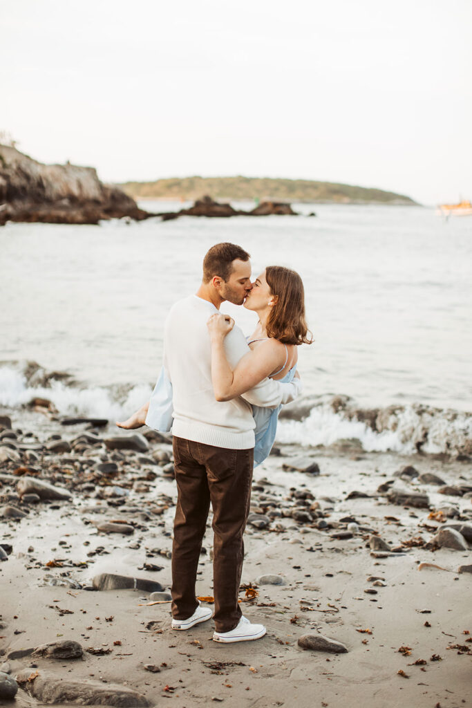 maine engagement photographer